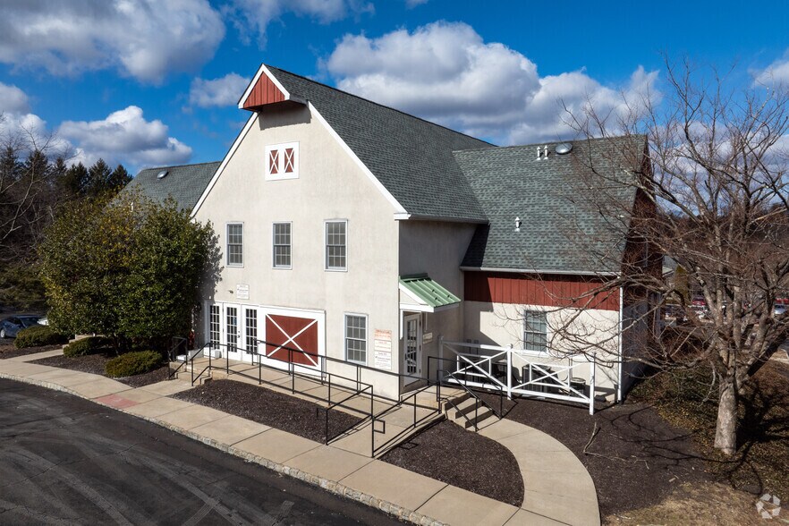More Photos Of 330 Farm Ln, Doylestown Office For Lease