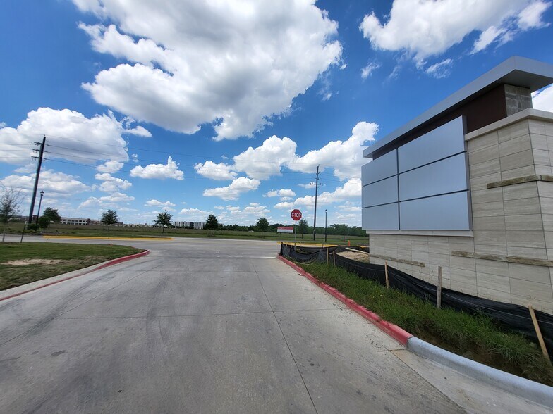 More Photos Of 22819 Mercantile Pkwy, Katy Restaurant For Lease