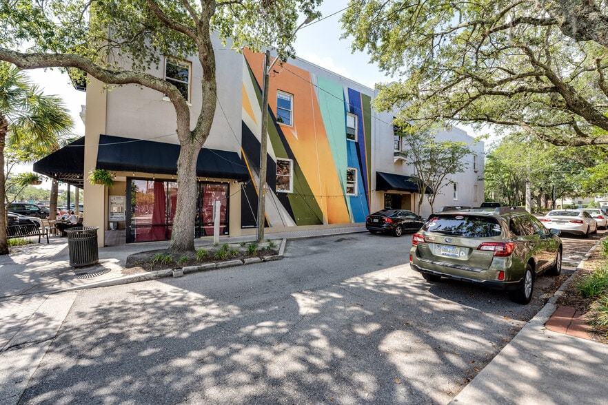 More Photos Of 2002-2006 San Marco Blvd, Jacksonville Storefront Retail Office For Sale
