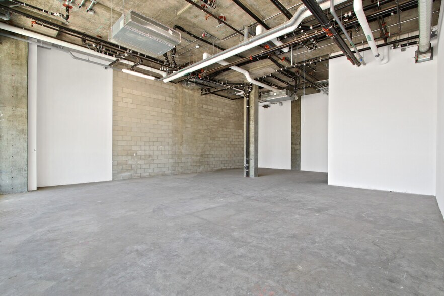 More Photos Of 1550 Lincoln Blvd, Santa Monica Apartments For Lease