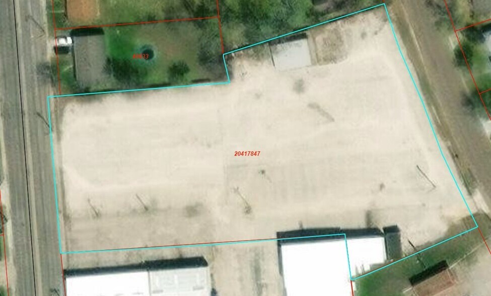 Primary Photo Of 2004 N Ben Jordan St, Victoria Land For Lease