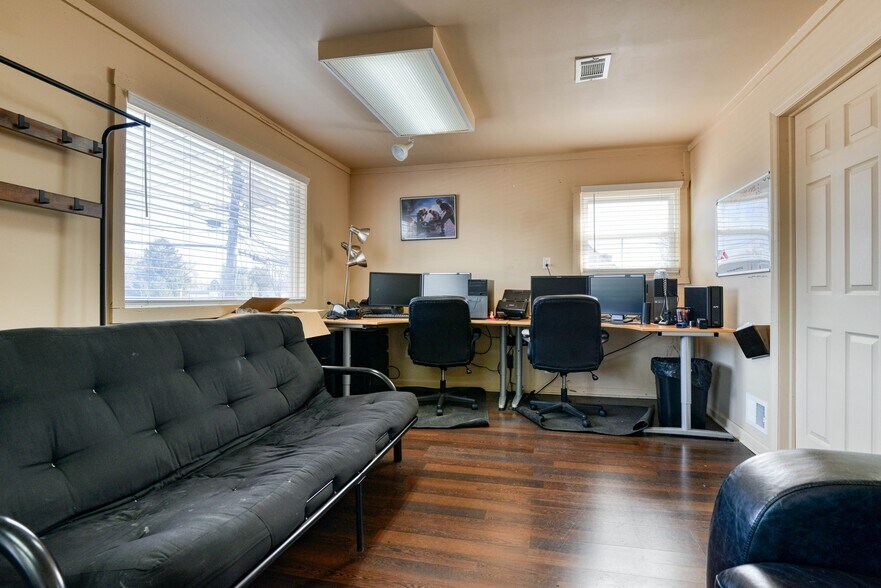 More Photos Of 729 State Route 18, East Brunswick Storefront For Sale