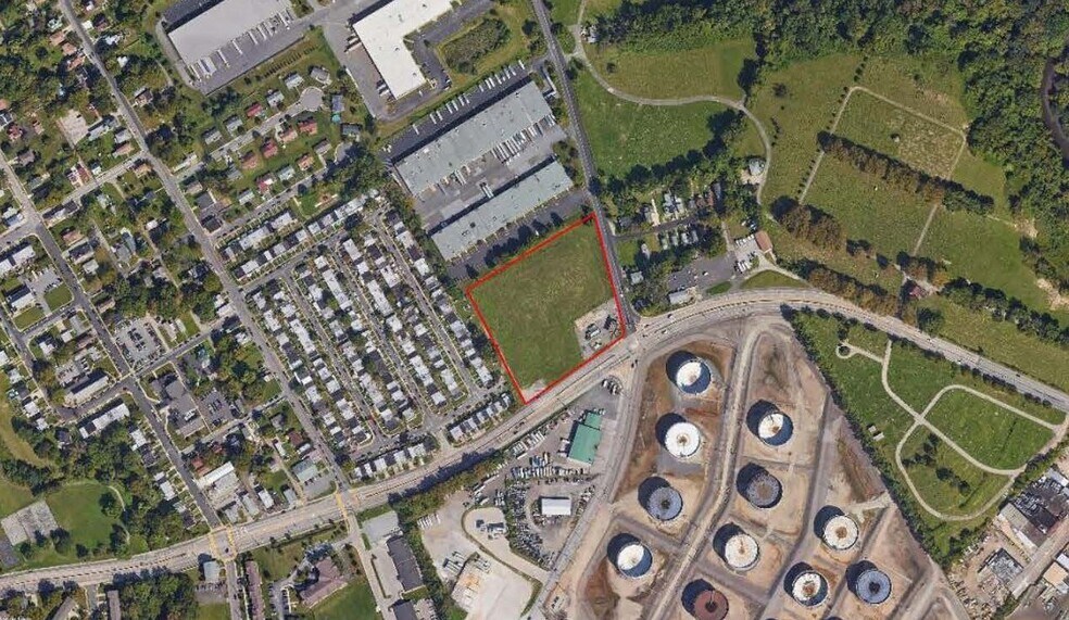 More Photos Of 1000 Calcon Hook Rd, Sharon Hill Light Distribution For Lease