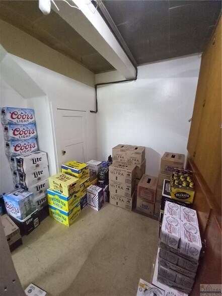 More Photos Of 114 Main St, Roundup Casino For Sale