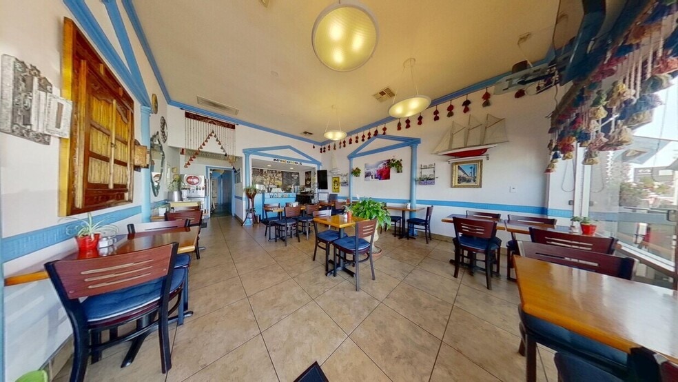 More Photos Of 11154-11172 Washington Blvd, Culver City Storefront For Lease