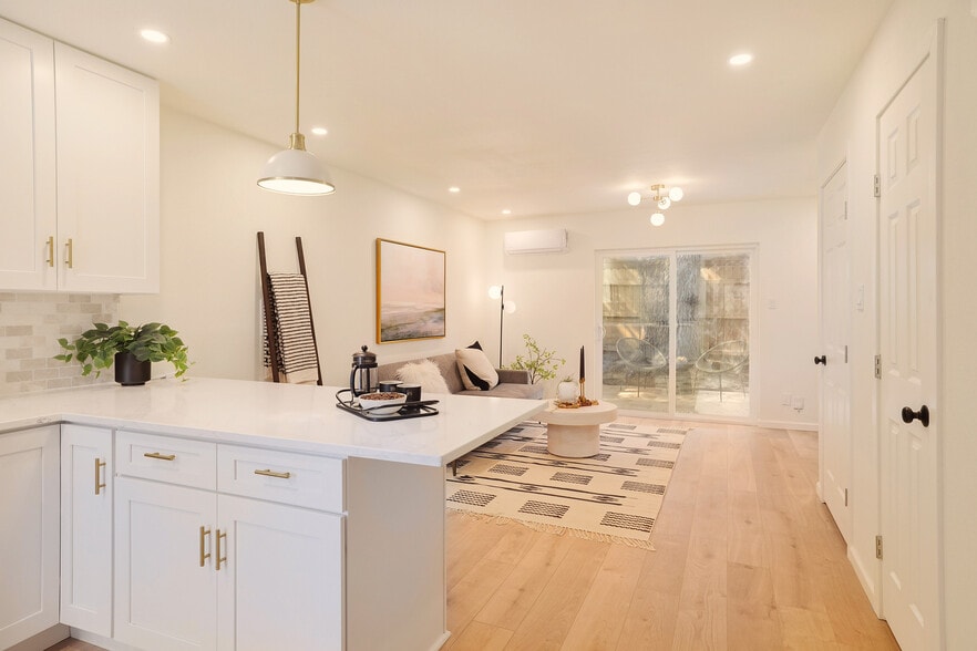 More Photos Of 3802 Southway Dr, Austin Apartments For Sale