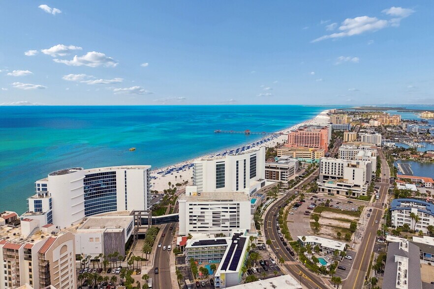 More Photos Of 400 Coronado Dr, Clearwater Beach Hotel For Lease