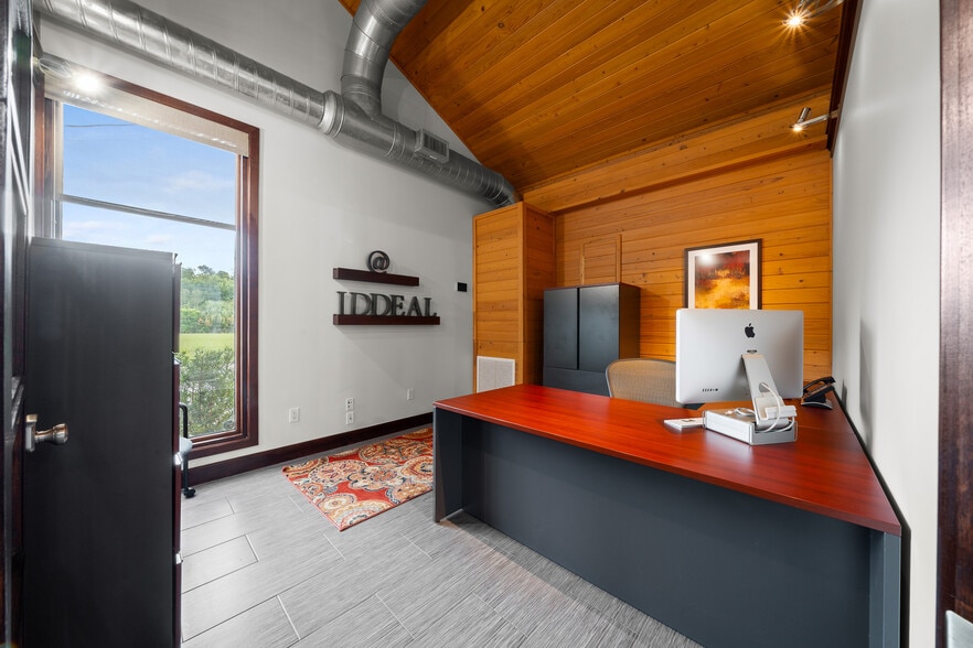 More Photos Of 5830 W Gulf To Lake Hwy, Crystal River Office For Sale