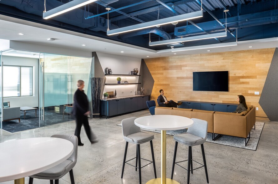 More Photos Of 5870 Trinity Pky, Centreville Office For Lease