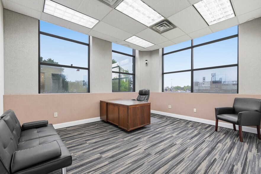 More Photos Of 701 Hiawatha Blvd E, Syracuse Warehouse For Lease