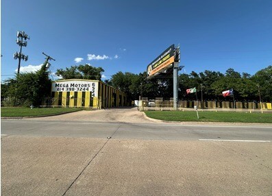 More Photos Of 6524 C F Hawn Fwy, Dallas Auto Dealership For Lease