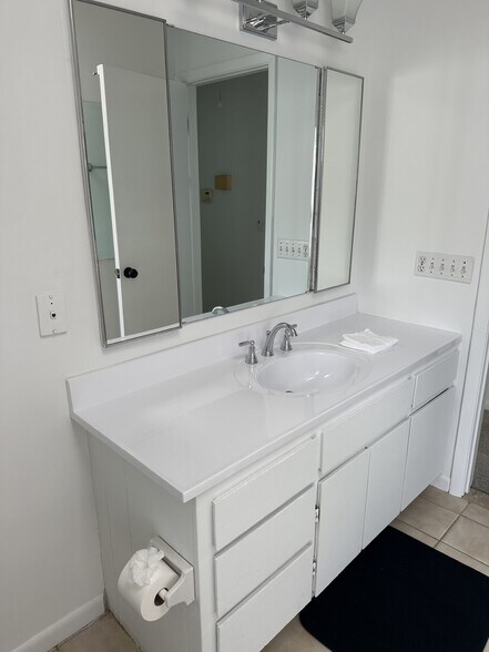 More Photos Of 270 North St, Cutchogue Office Residential For Lease