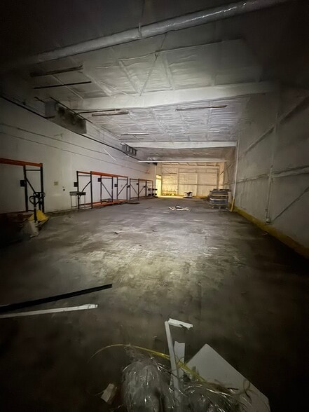 More Photos Of 8716 SE 15th St, Oklahoma City Distribution For Sale