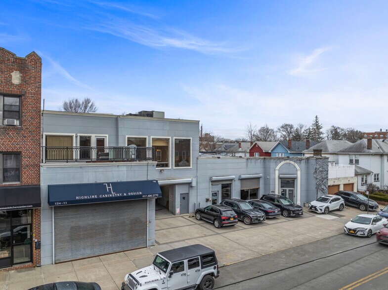 More Photos Of 12419 Metropolitan Ave, Kew Gardens General Retail For Lease