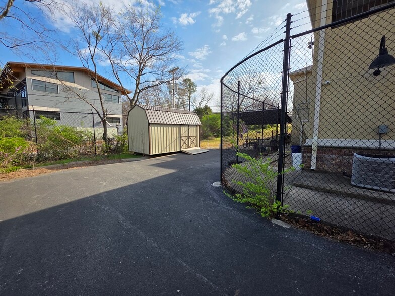 More Photos Of 216-222 E Township St, Fayetteville Medical For Sale