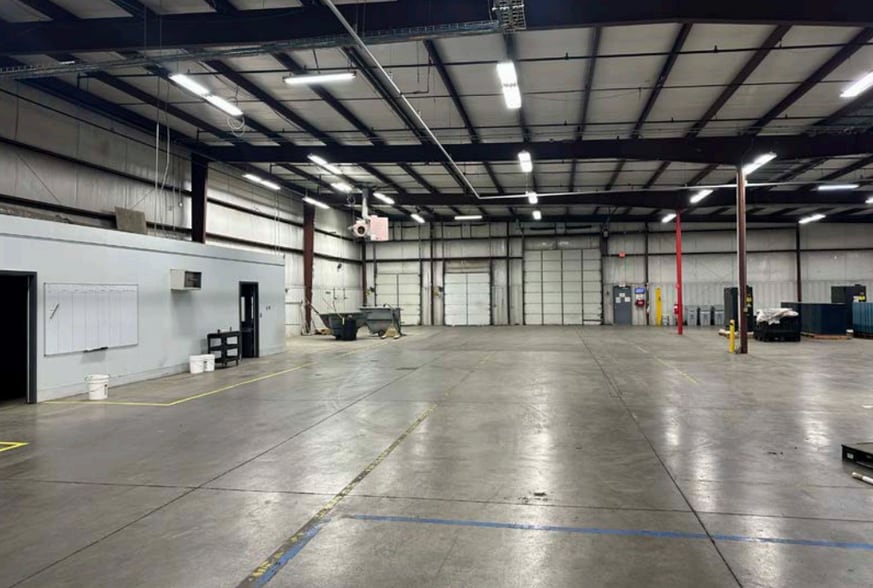 More Photos Of 2875 Needmore Rd, Dayton Warehouse For Sale
