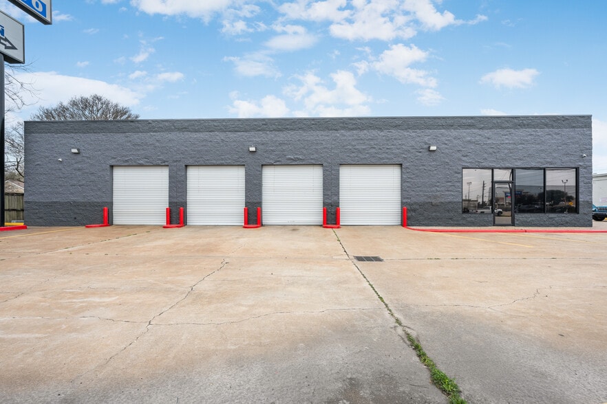 More Photos Of 6259 N Eldridge Pky, Houston Auto Repair For Sale
