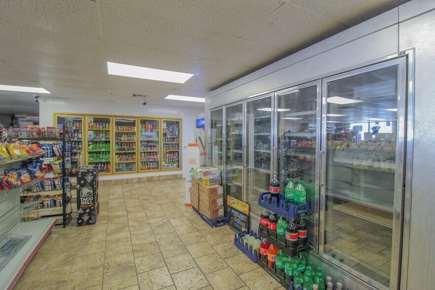 More Photos Of 7 W Kibler Hwy, Van Buren Service Station For Sale