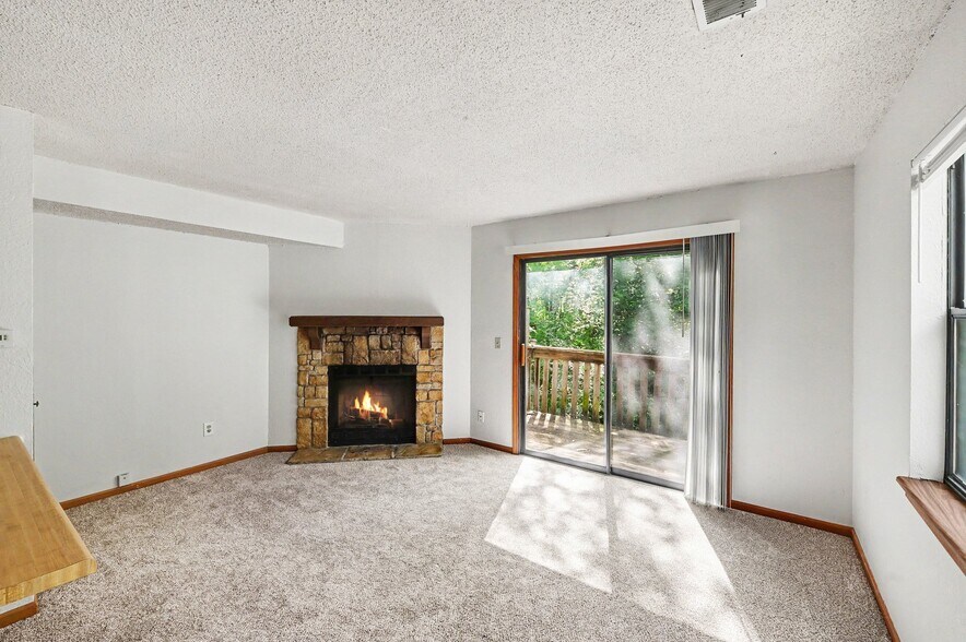 More Photos Of 8213 N Everton Ave, Kansas City Multifamily For Sale