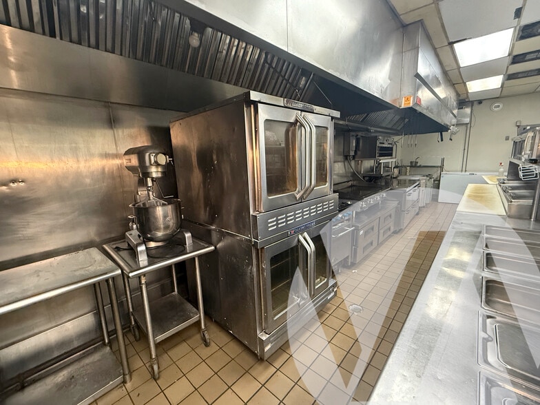 More Photos Of 201-203 E Washington St, Ann Arbor Storefront For Sale