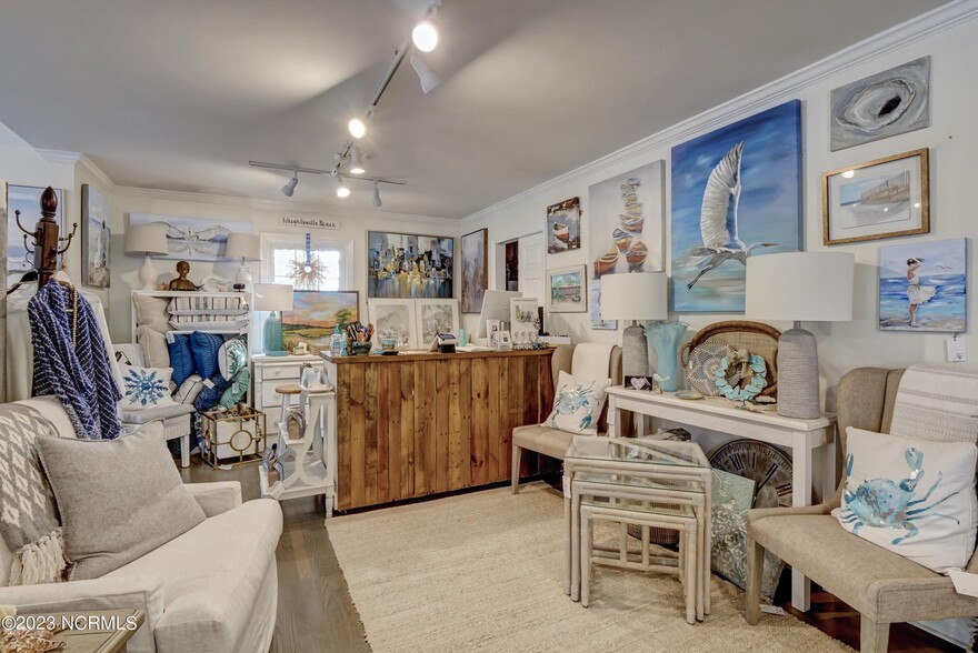 More Photos Of 5018 Oleander Dr, Wilmington Office Residential For Sale