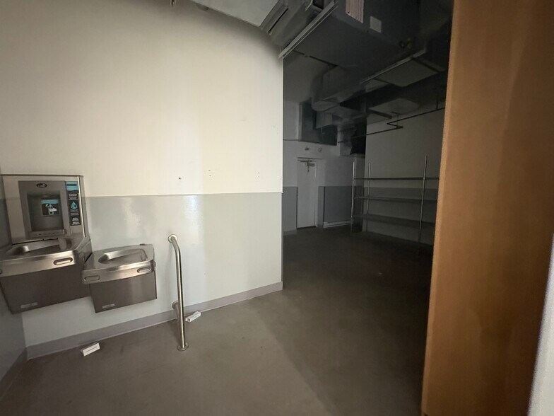 More Photos Of 106 N 6th St, Brooklyn Apartments For Lease