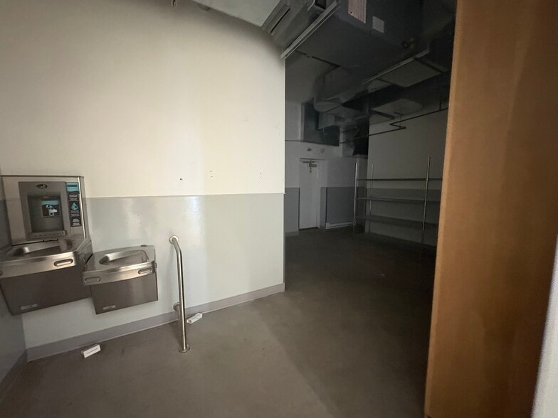 More Photos Of 106 N 6th St, Brooklyn Apartments For Lease