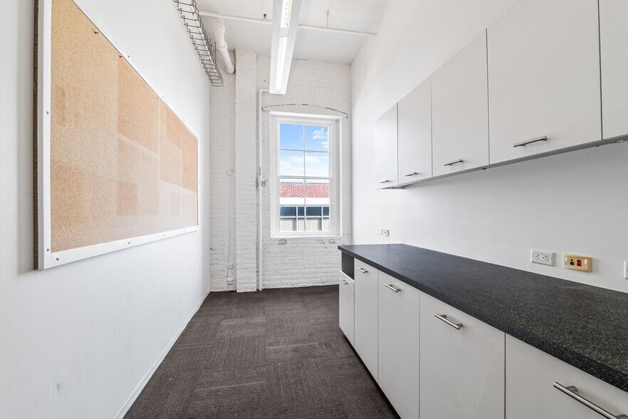 More Photos Of 315 E Bay St, Jacksonville Office For Lease