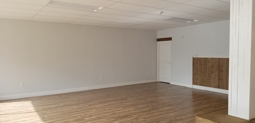 More Photos Of 37312-37316 Niles Blvd, Fremont Storefront Retail Residential For Lease