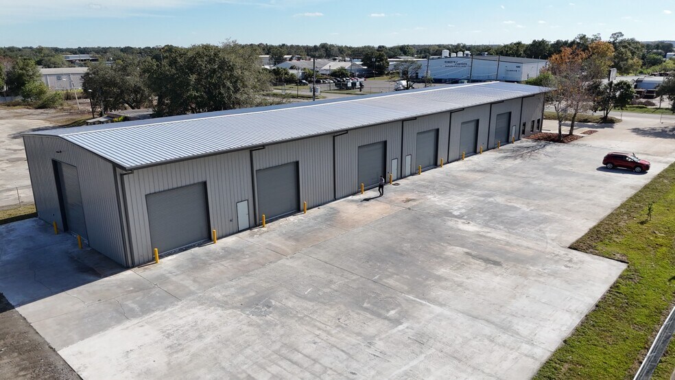 More Photos Of 327 Thorpe Rd, Orlando Service For Lease