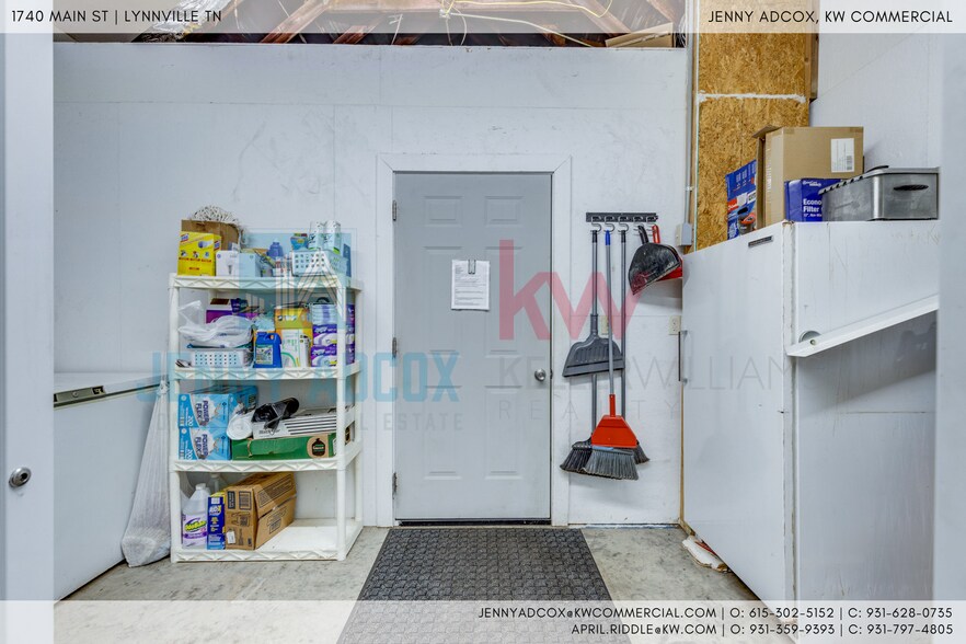 More Photos Of 1740 Main St, Lynnville General Retail For Sale