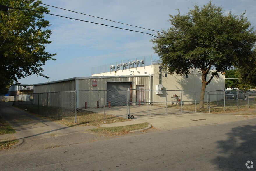 More Photos Of 4728 E Grand Ave, Dallas Freestanding For Sale