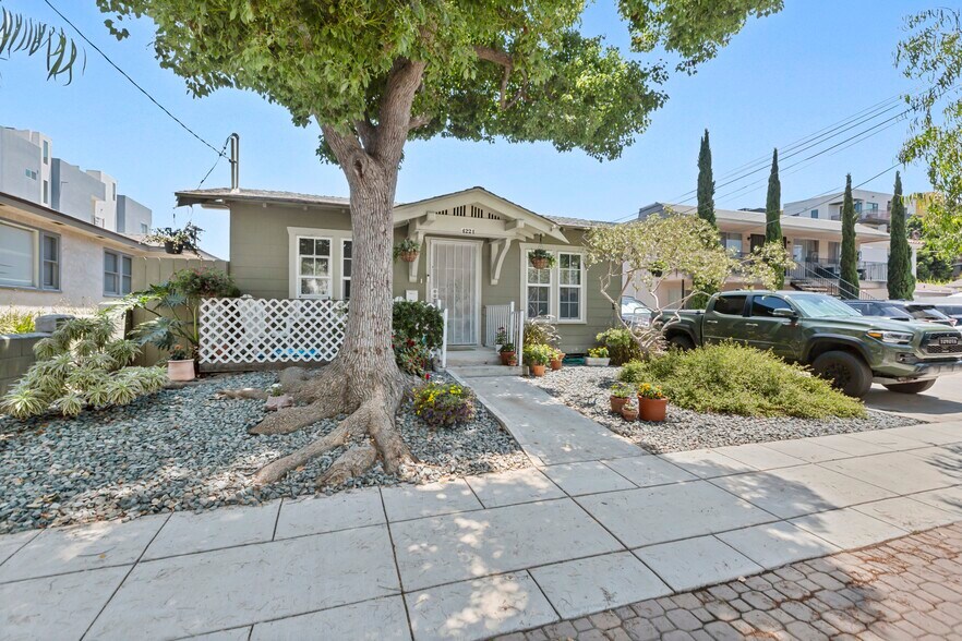 More Photos Of 4209-4221 3rd Ave, San Diego Apartments For Sale