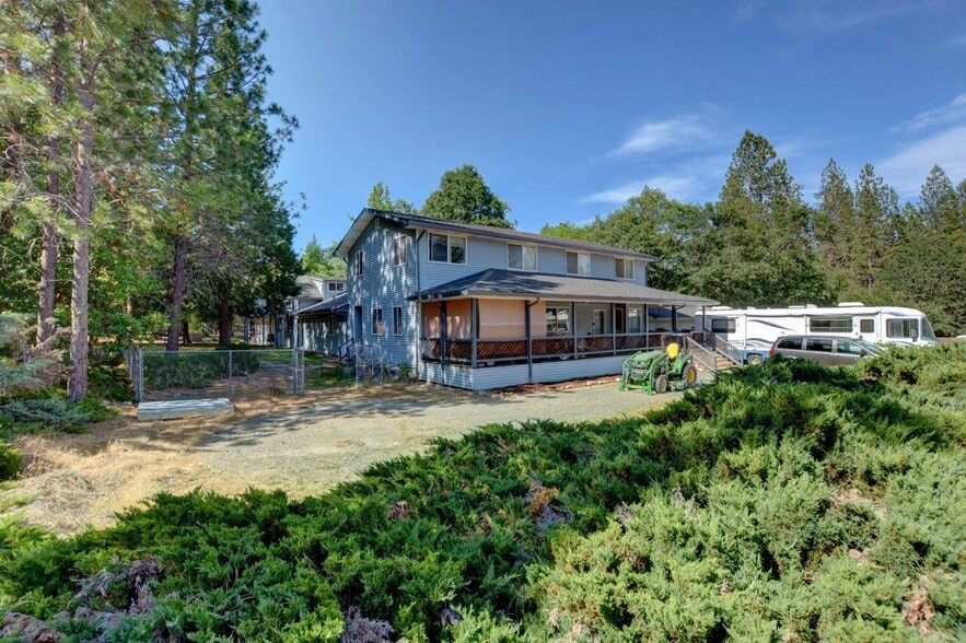 Primary Photo Of 625 Barbara Drive, Grants Pass Assisted Living For Sale