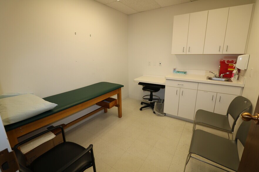 More Photos Of 34 Executive Dr, Norwalk Medical For Sale