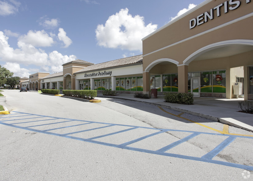 More Photos Of 11000 Pembroke Rd, Miramar General Retail For Lease