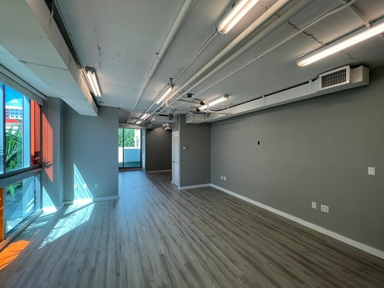 More Photos Of 333 NE 24th St, Miami Office Residential For Sale