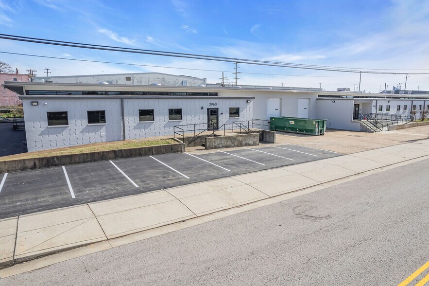 More Photos Of 2960 Foster Creighton, Nashville Distribution For Lease