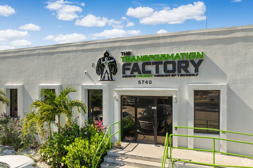 More Photos Of 5740 Columbia Cir, West Palm Beach Unknown For Lease