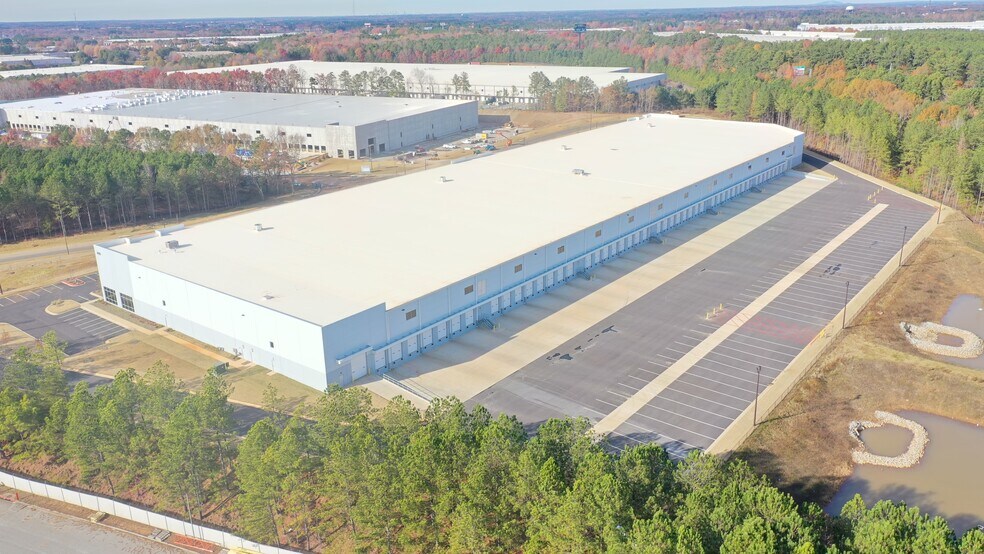 More Photos Of 400 Jerry Steele Ln, McDonough Distribution For Lease