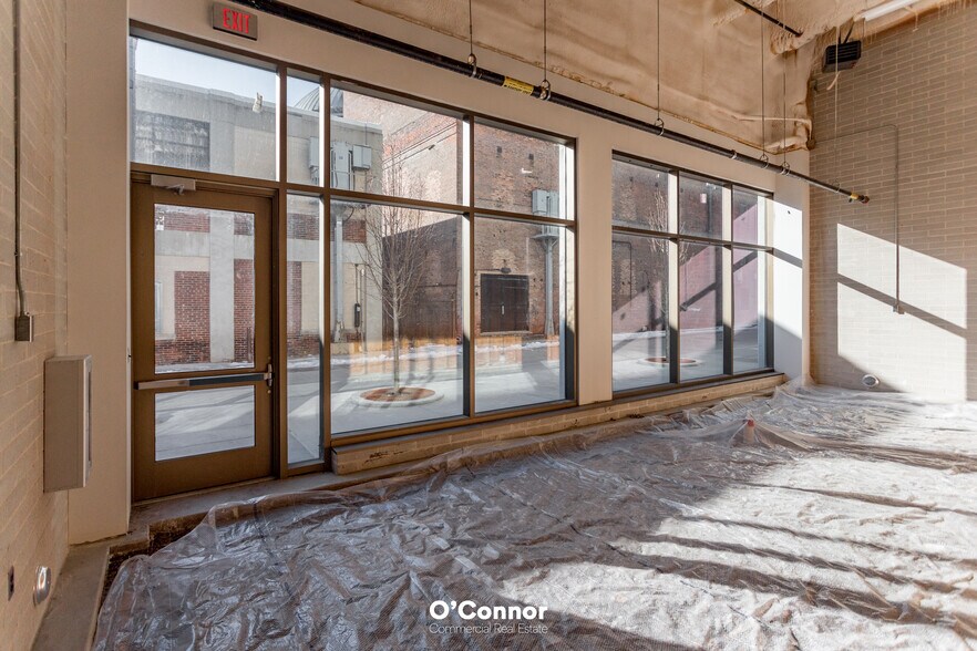 More Photos Of Erskine & Eliot St, Detroit Parking Garage For Lease