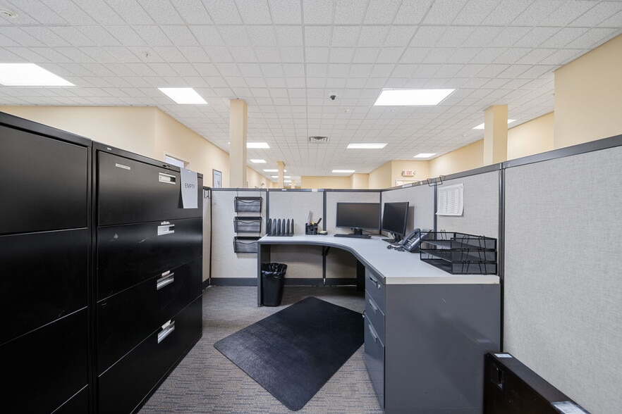 More Photos Of 2535 John F Kennedy Blvd, Jersey City Medical For Lease