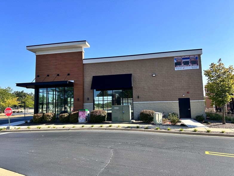 More Photos Of 15848 S Cicero Ave, Oak Forest Storefront For Lease