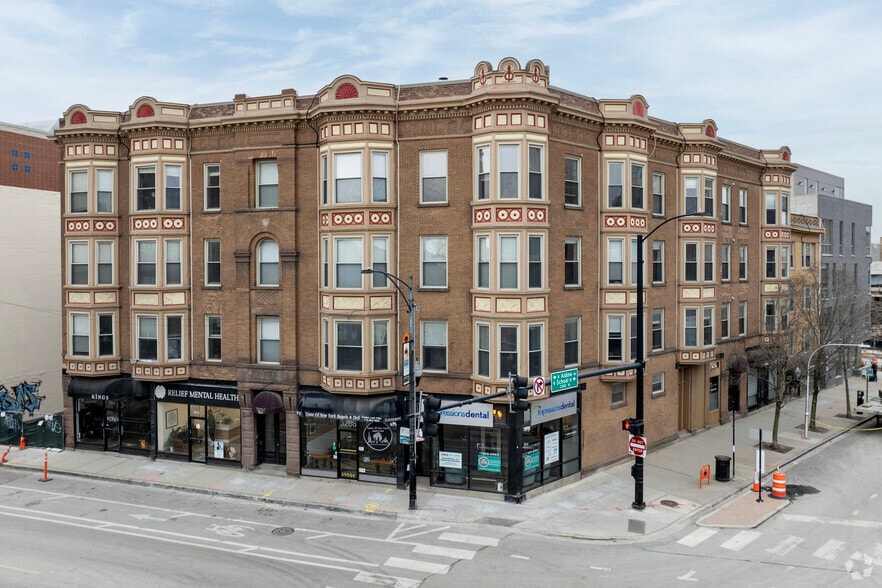 Primary Photo Of 3264-3270 N Clark St, Chicago Apartments For Lease