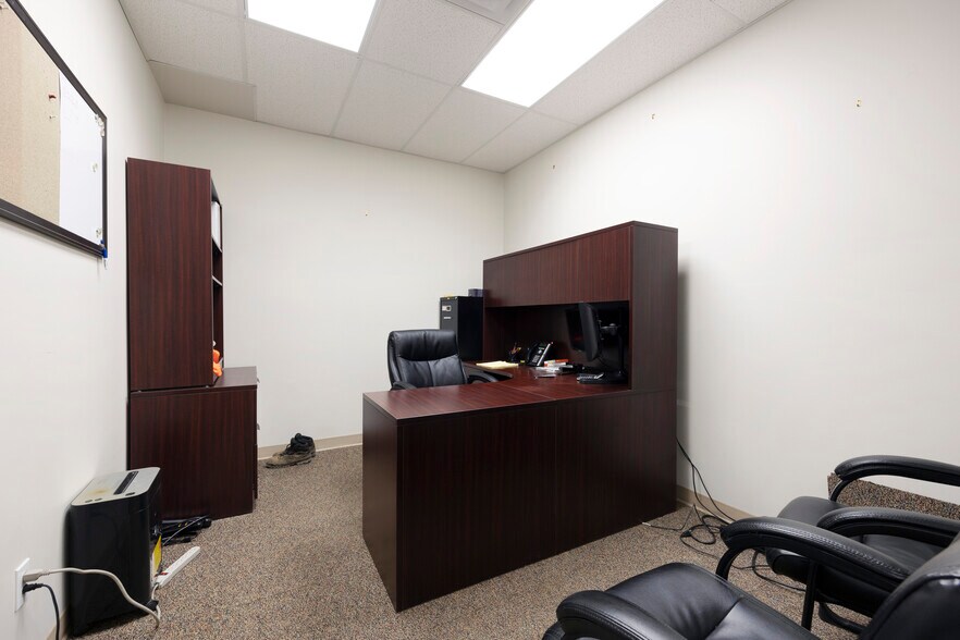 More Photos Of 380 Taiganova Cres, Fort McMurray Warehouse For Lease