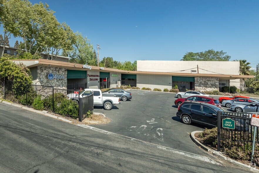 More Photos Of 8329 Fair Oaks Blvd, Carmichael Medical For Lease