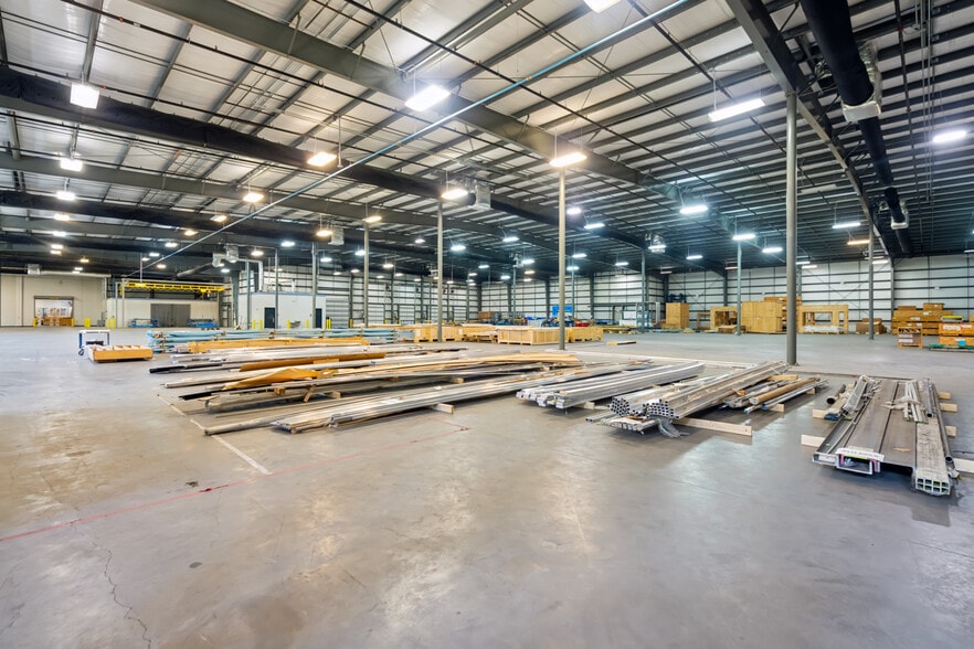 More Photos Of 450 Wando Park Blvd, Mount Pleasant Manufacturing For Lease