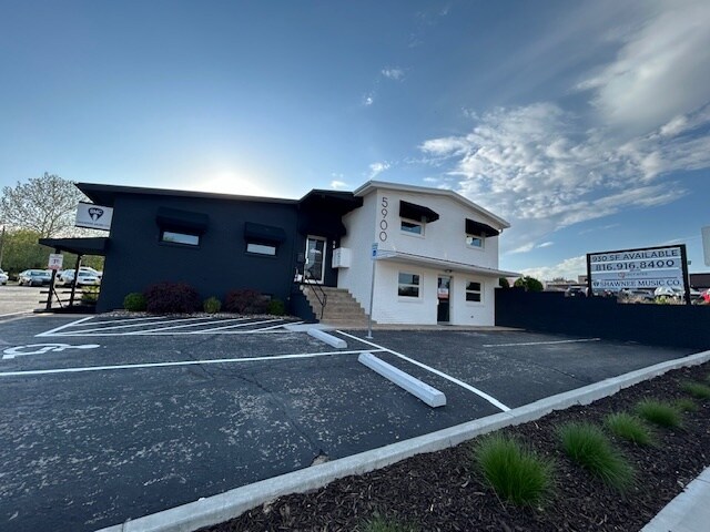 More Photos Of 5900 Nieman Rd, Shawnee Storefront Retail Office For Sale