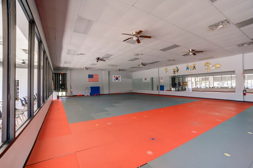 More Photos Of 27278 Cinco Ranch Blvd, Katy Storefront For Lease