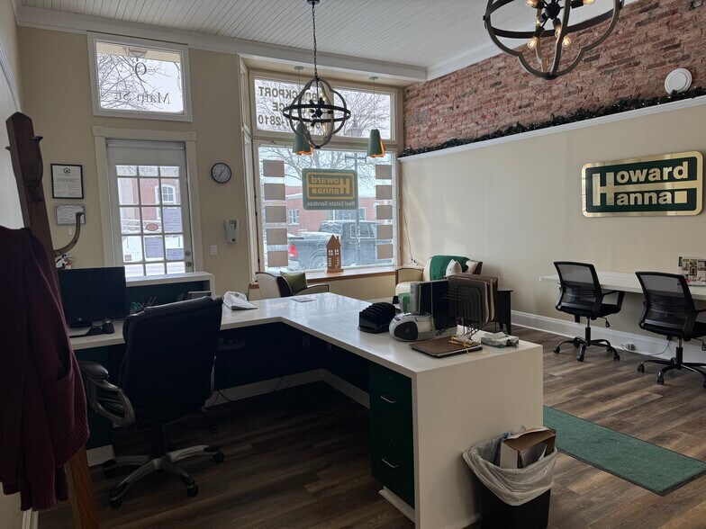 More Photos Of 9 Main St, Brockport Office For Lease
